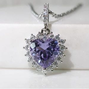 14k White Gold Vintage Heart Alexandrite Color Change Diamond Necklace